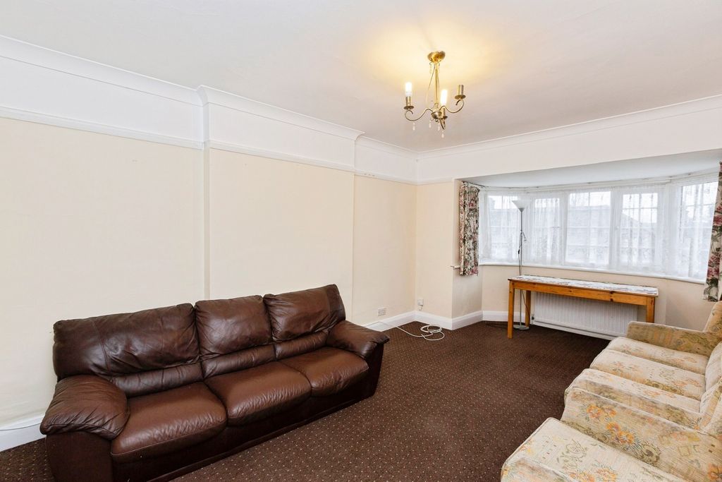 Property photo 2 of 15 Pbox-Img.Jpg