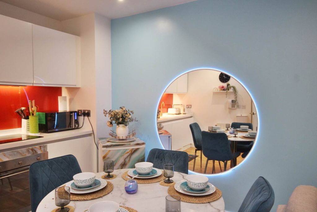 Property photo 2 of 21