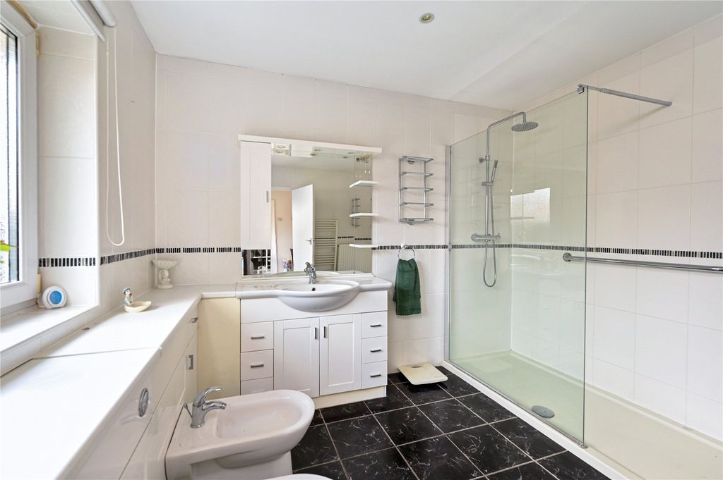 Property photo 2 of 19 Picture No. 04