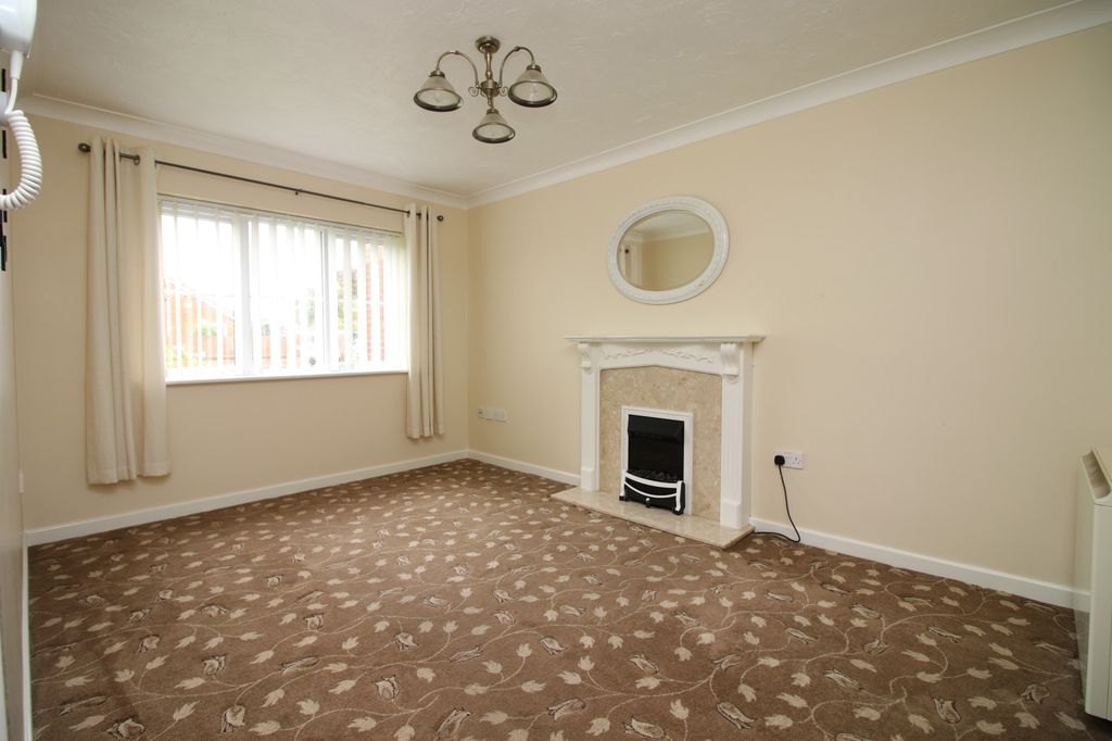 Property photo 2 of 14