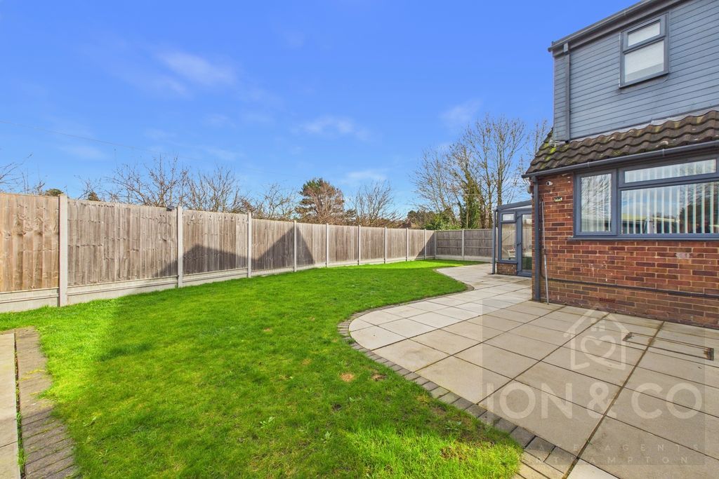 Property photo 3 of 24