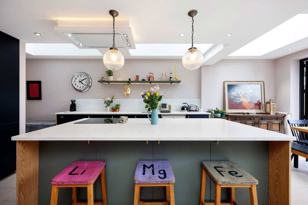 Property photo 1 of 15 Kitchen