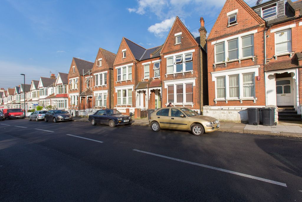 Property photo 1 of 6 1