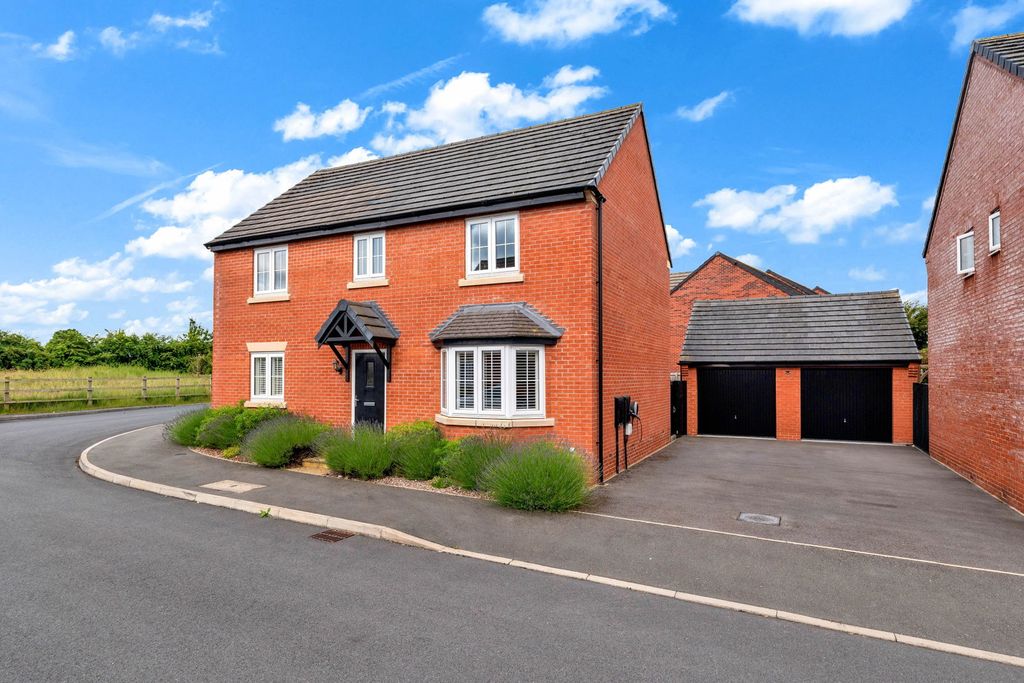 Property photo 1 of 37