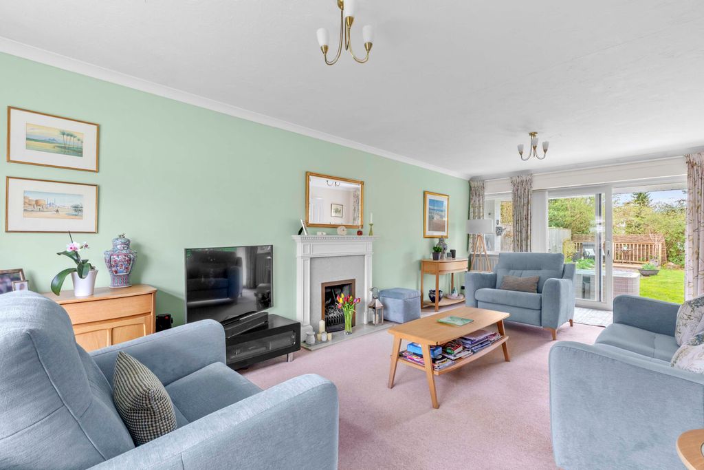 Property photo 3 of 14