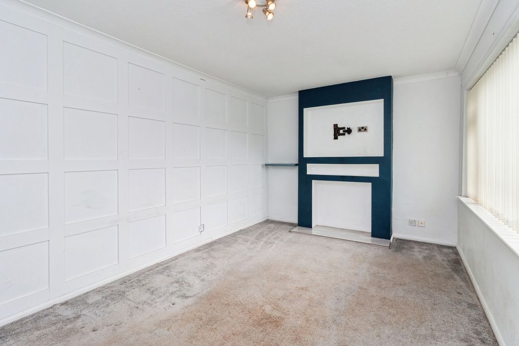 Property photo 2 of 15 Pbox-Img.Jpg