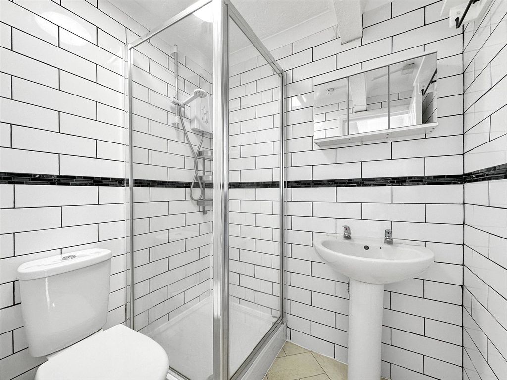 Property photo 1 of 8 Shower Room