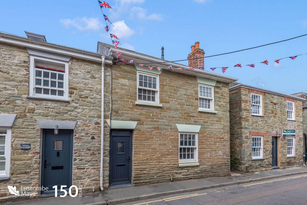 Property photo 1 of 10