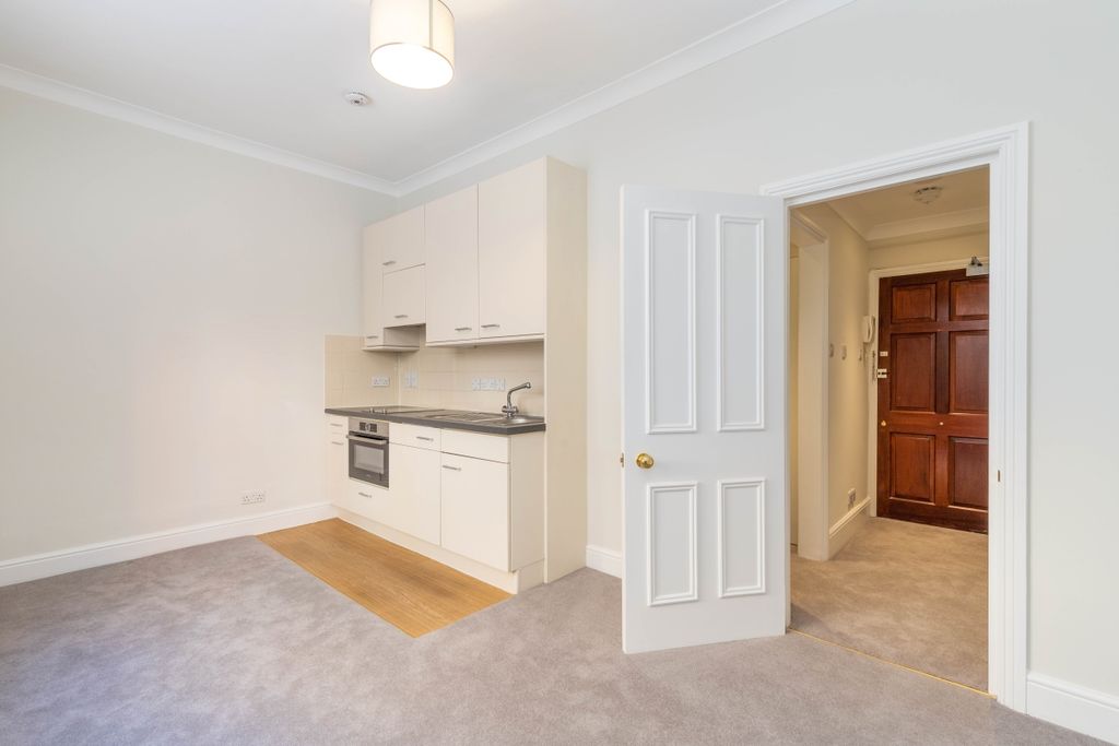 Property photo 1 of 6 Hans Road 59, Fla...