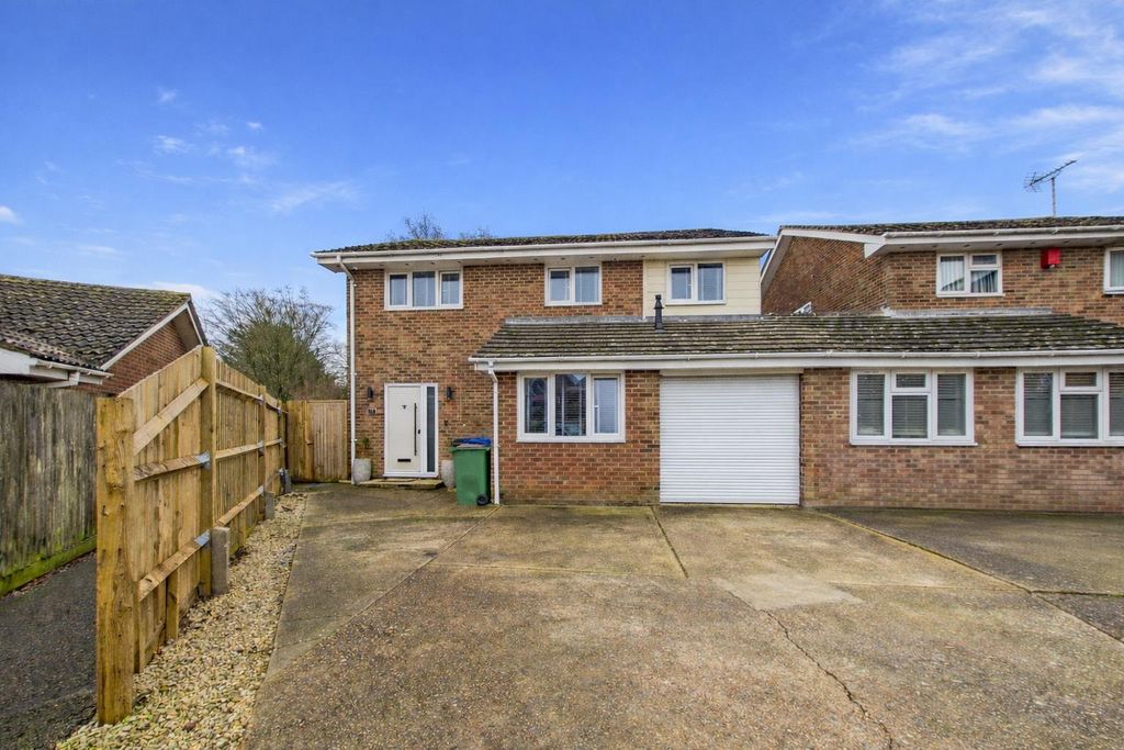 Property photo 2 of 24