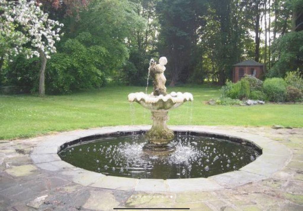 Property photo 2 of 30