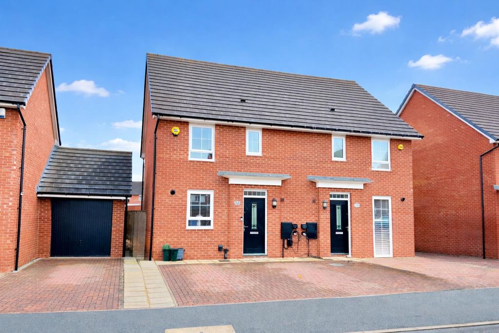 Property photo 1 of 25 87Ffd4De-0Da0-40F9-A89F-38B4210Dfaa1.Png