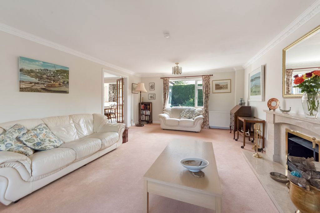 Property photo 3 of 36