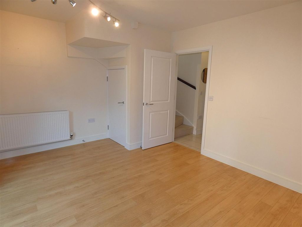 Property photo 3 of 12 P1040512.Jpg