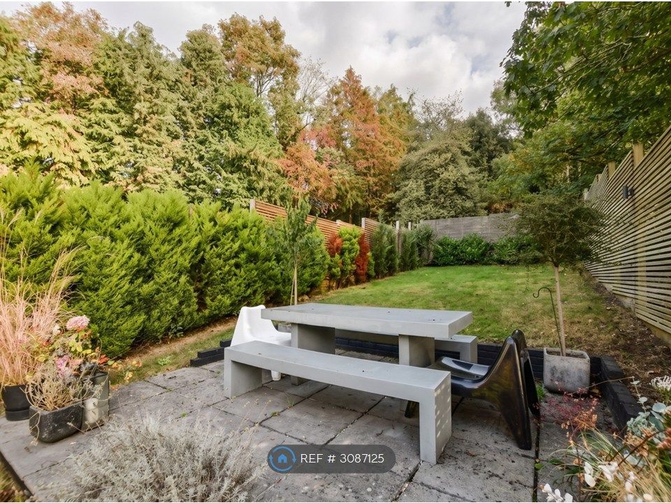 Property photo 3 of 25 Garden