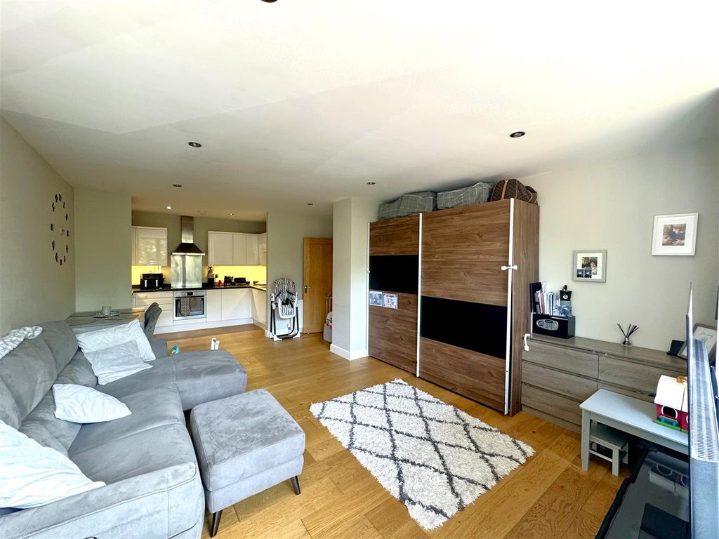 Property photo 2 of 17 Living / Dining Room