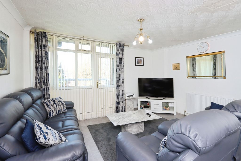 Property photo 3 of 17 Photography