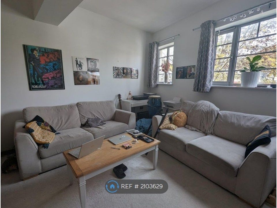 Property photo 3 of 8 Living Room