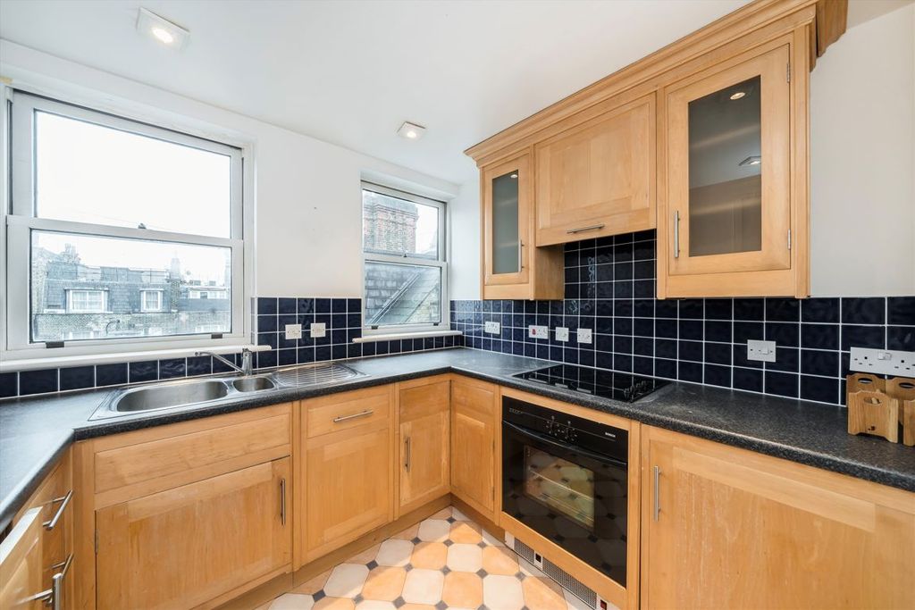 Property photo 3 of 4