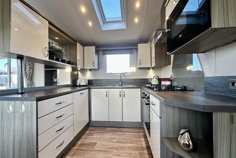 Property photo 3 of 7 002917 2 20260330 23.Jpeg