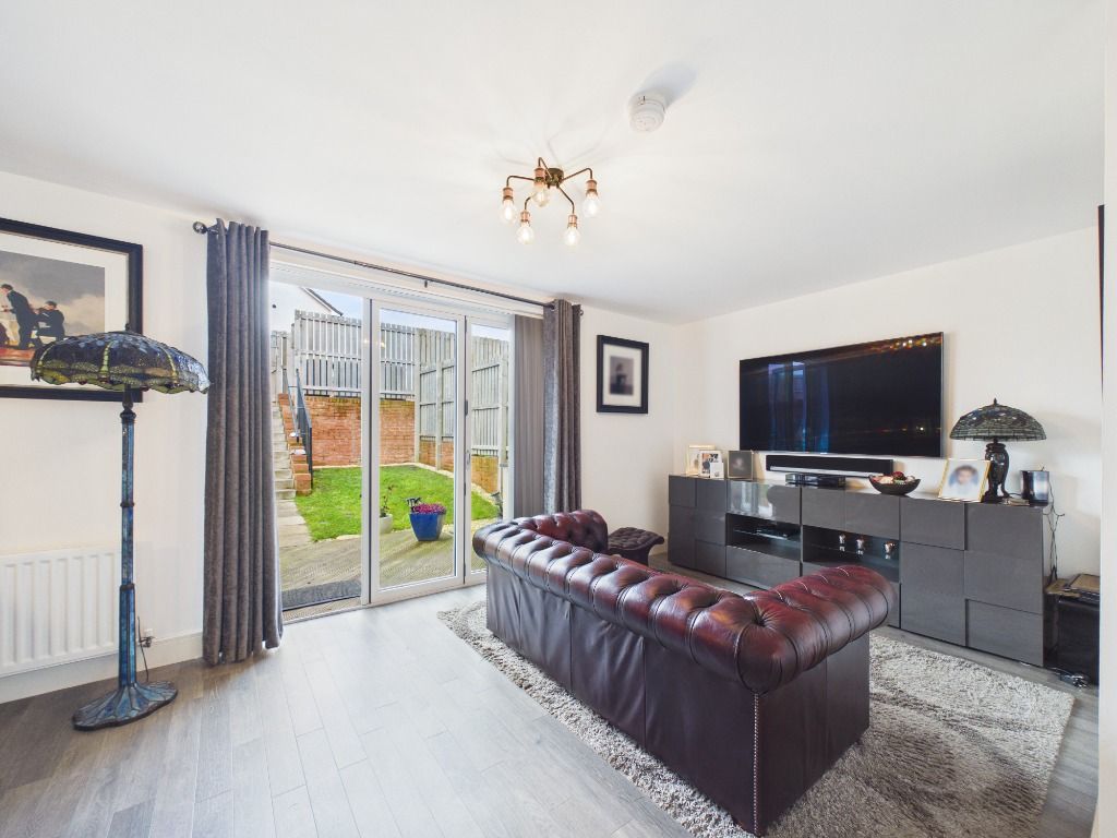 Property photo 3 of 20