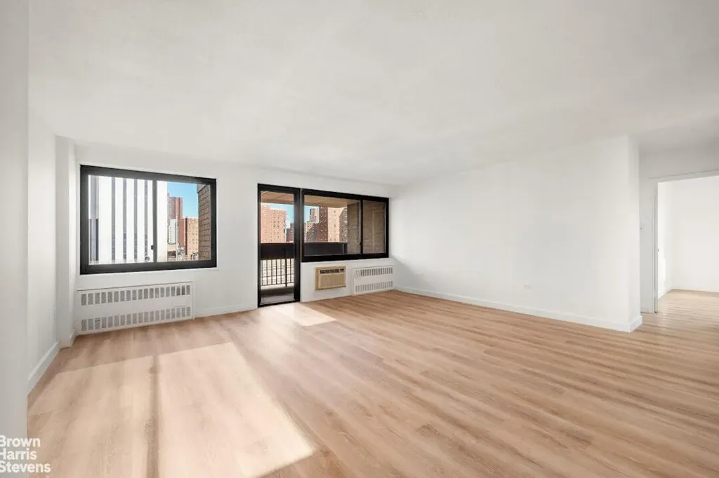 Property photo 2 of 12 <Alttext/>