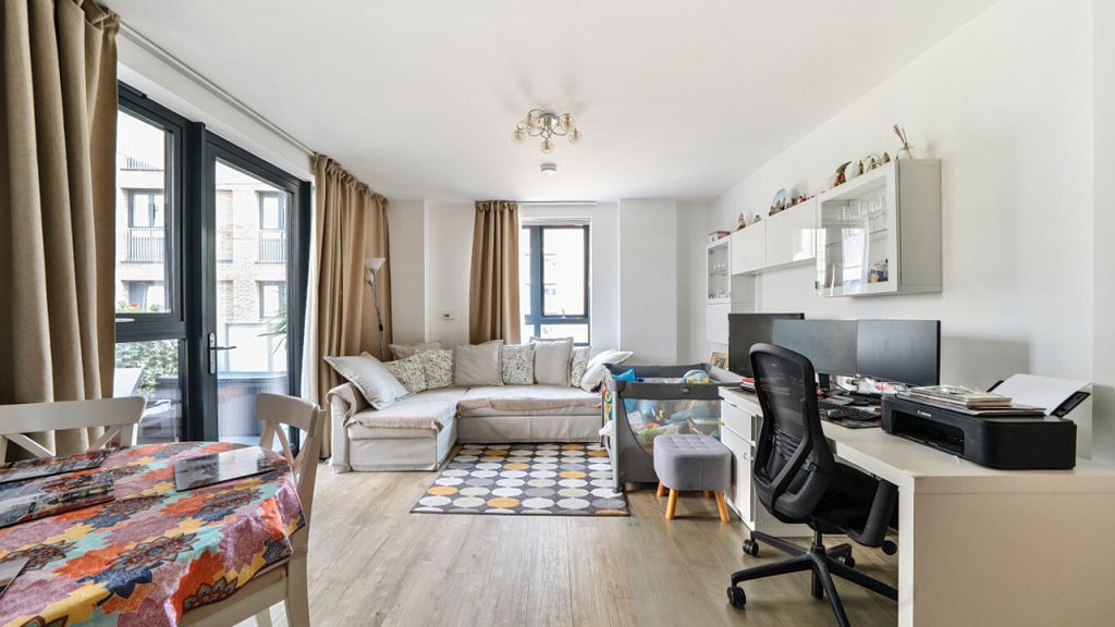 Property photo 1 of 16