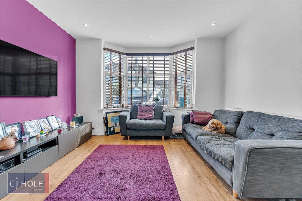 Property photo 3 of 21 Picture No. 26