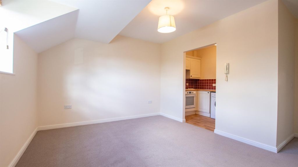 Property photo 2 of 7 Dsc01202.Jpg