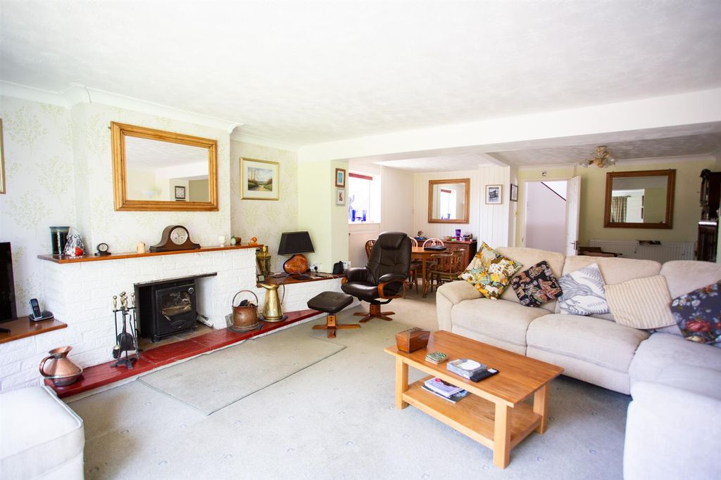 Property photo 2 of 23 Derb8724.Jpg