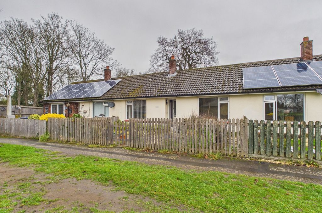 Property photo 1 of 10 Cam03259G0-Pr0261-Still010