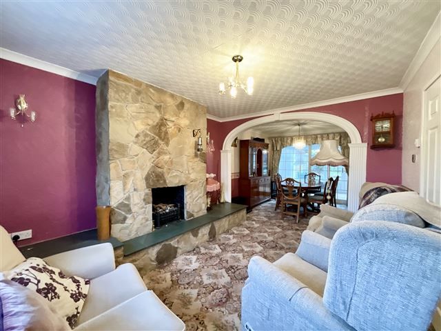 Property photo 2 of 19 Lounge