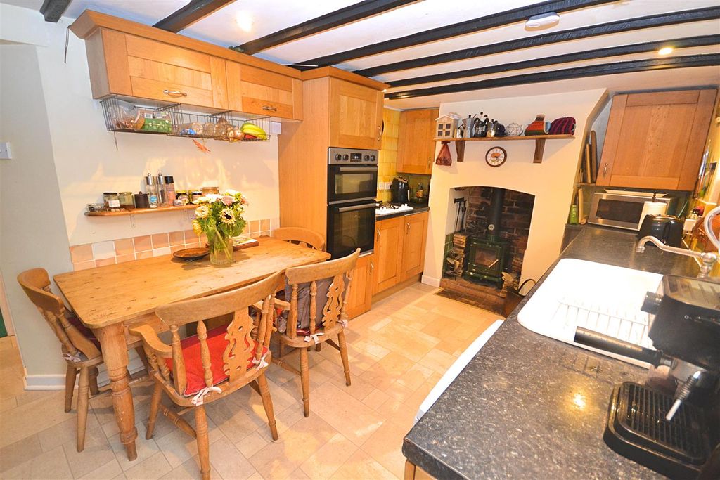 Property photo 2 of 15 10.Png