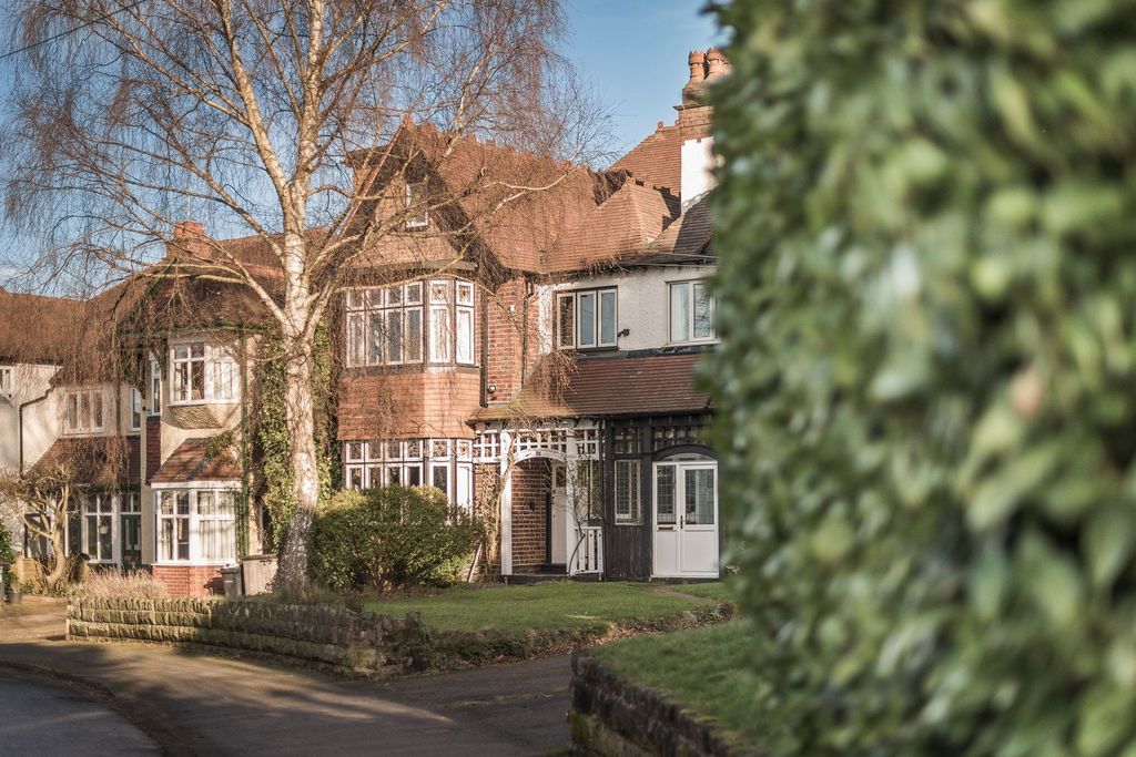 Property photo 1 of 54