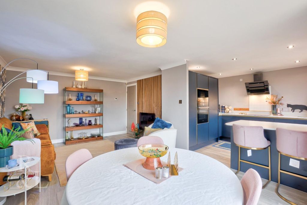 Property photo 3 of 26 21 Woodminton Drive (2).Jpg