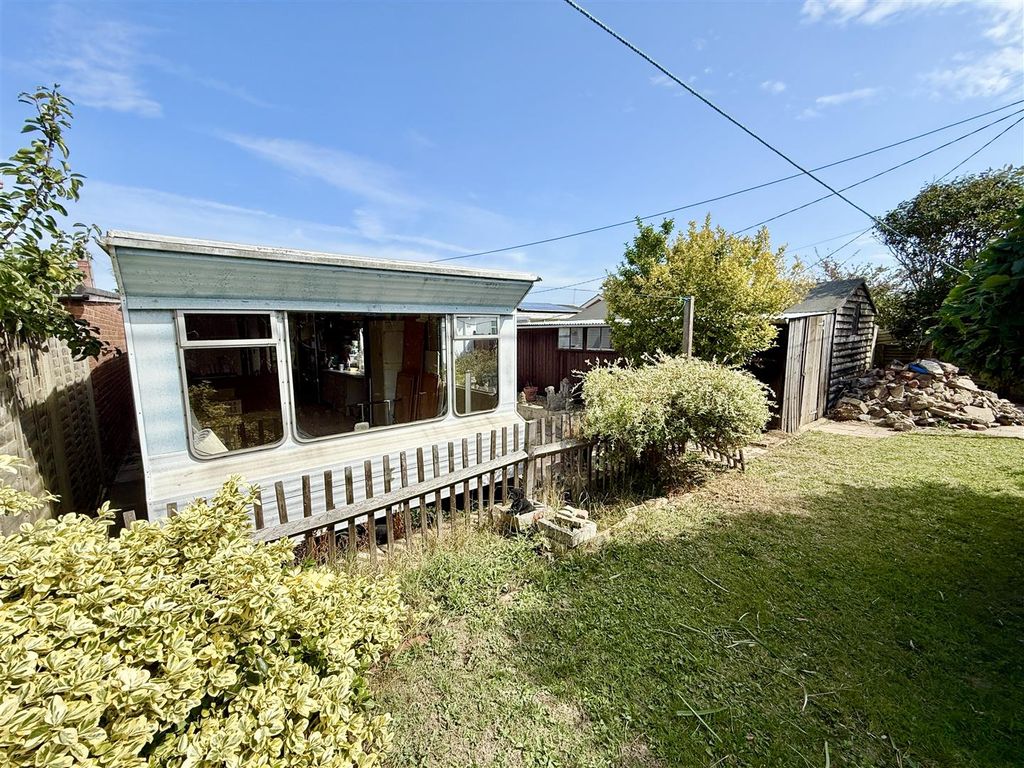 Property photo 3 of 18 Static Caravan And Garden