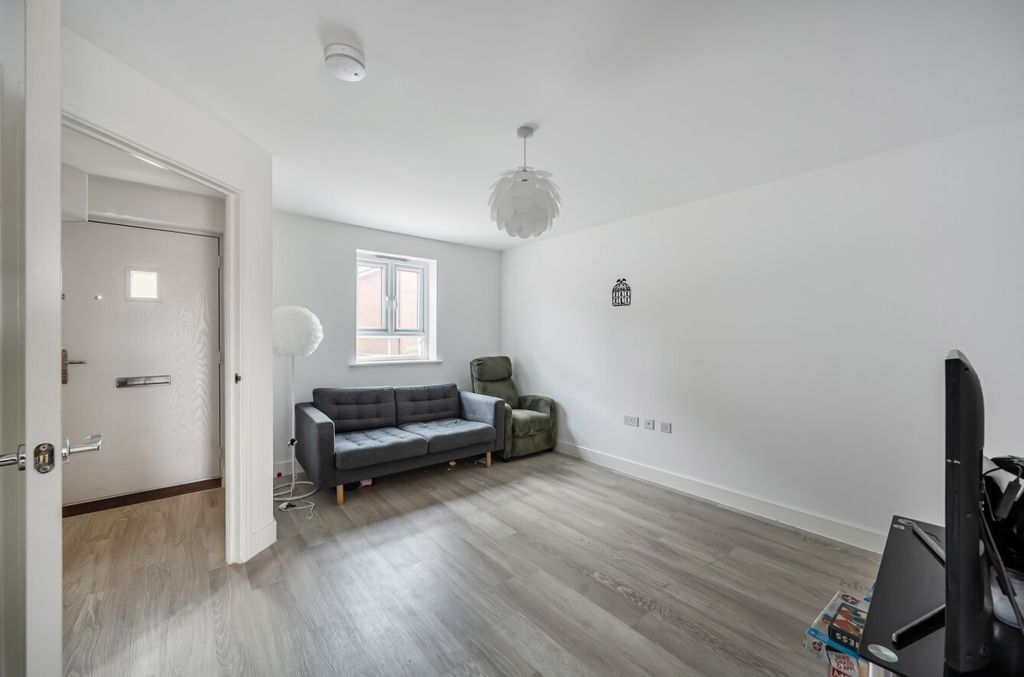Property photo 2 of 20 1487042-21-6A5626...