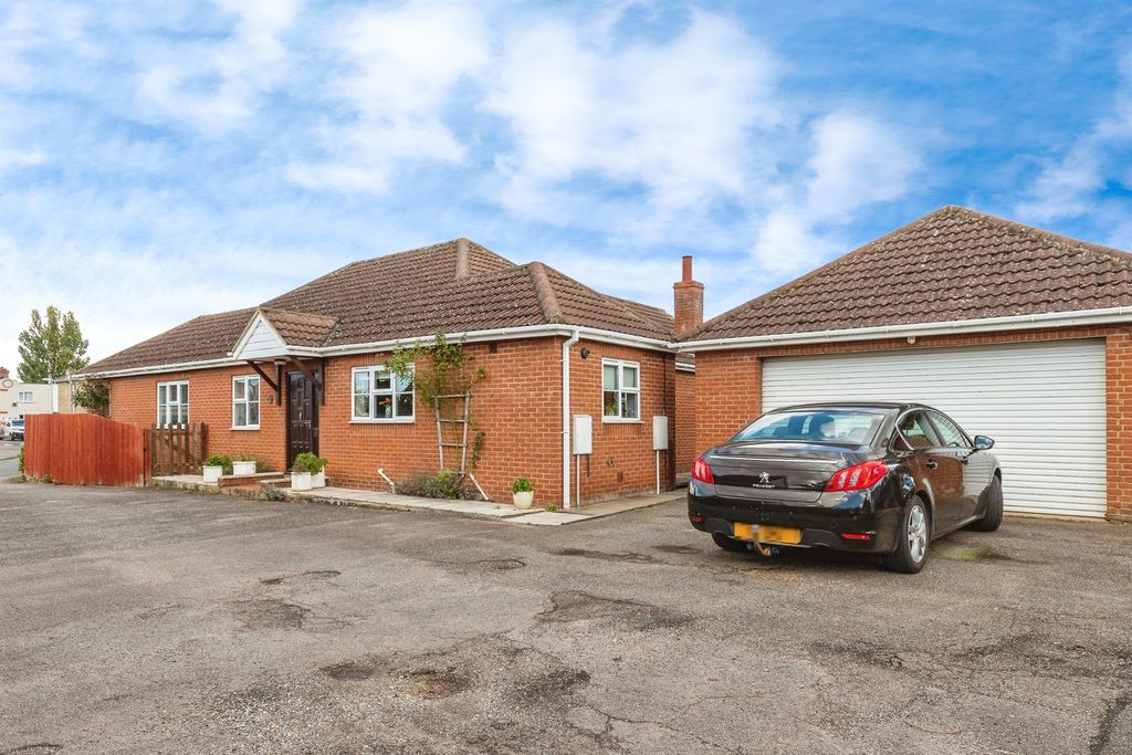 Property photo 1 of 16