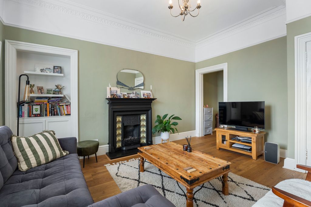 Property photo 2 of 24