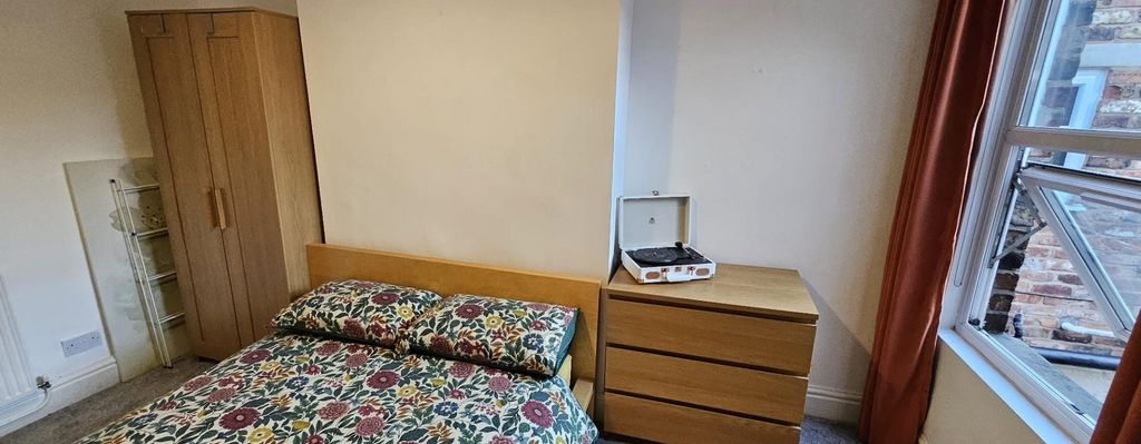 Property photo 2 of 11 R3.Jpg