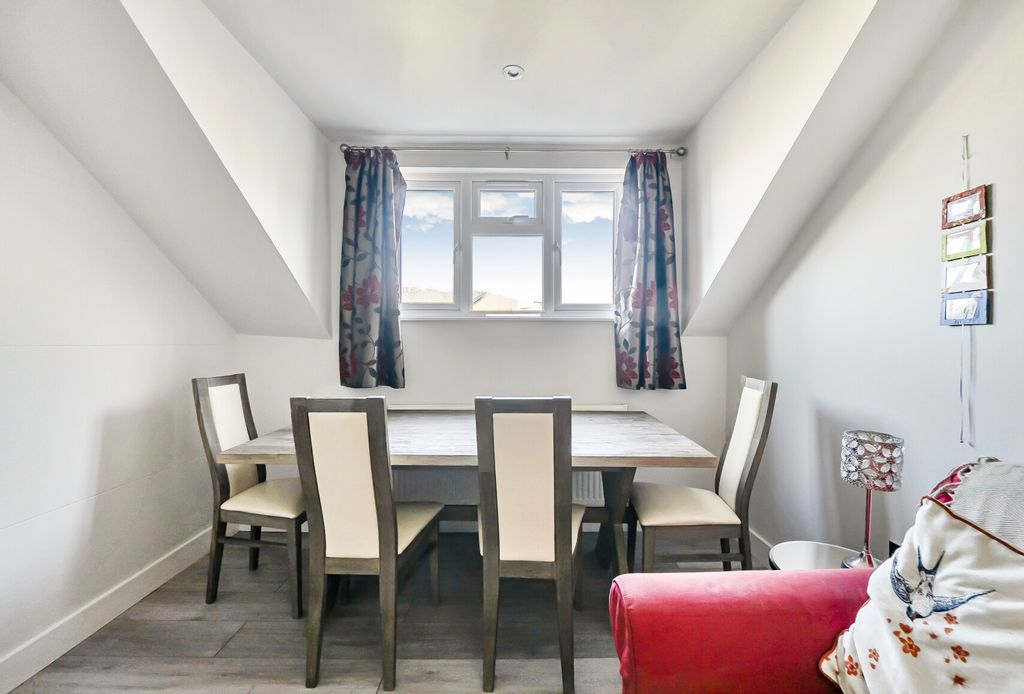 Property photo 2 of 9 1-69Aa1c1E634A9-1...