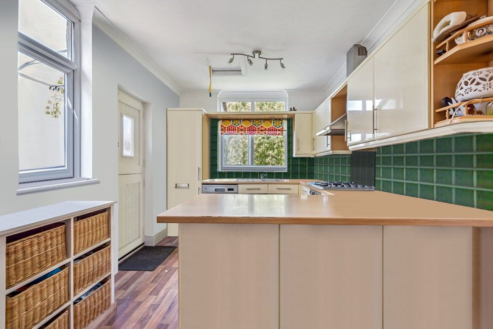 Property photo 2 of 16