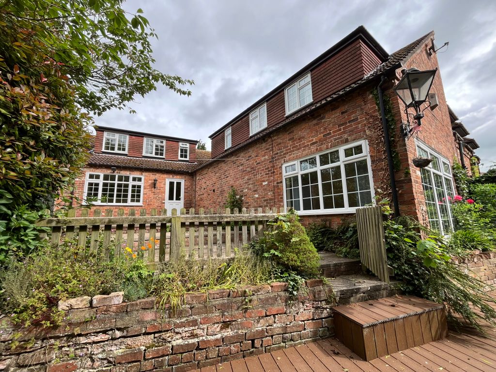 Property photo 1 of 21