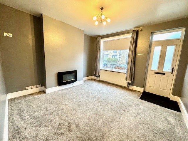 Property photo 2 of 9 Balcony