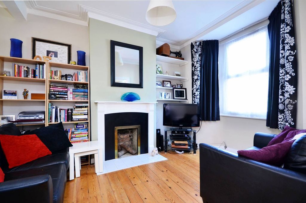 Property photo 1 of 11