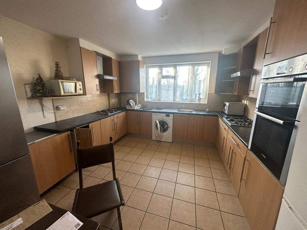 Property photo 1 of 12 Photo 1