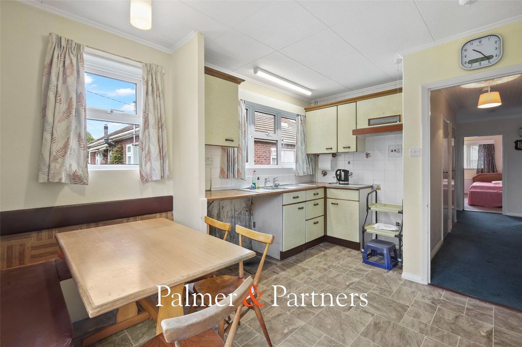 Property photo 3 of 18 Picture No. 12