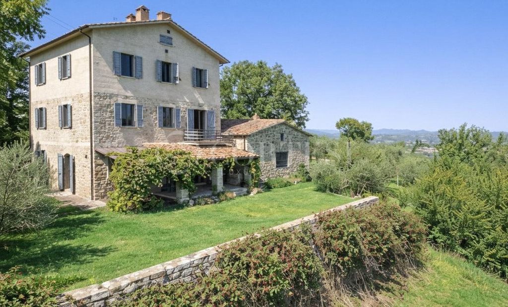 Property photo 1 of 57 Stone Farmhouse With Panoramic Views And Olive Grove