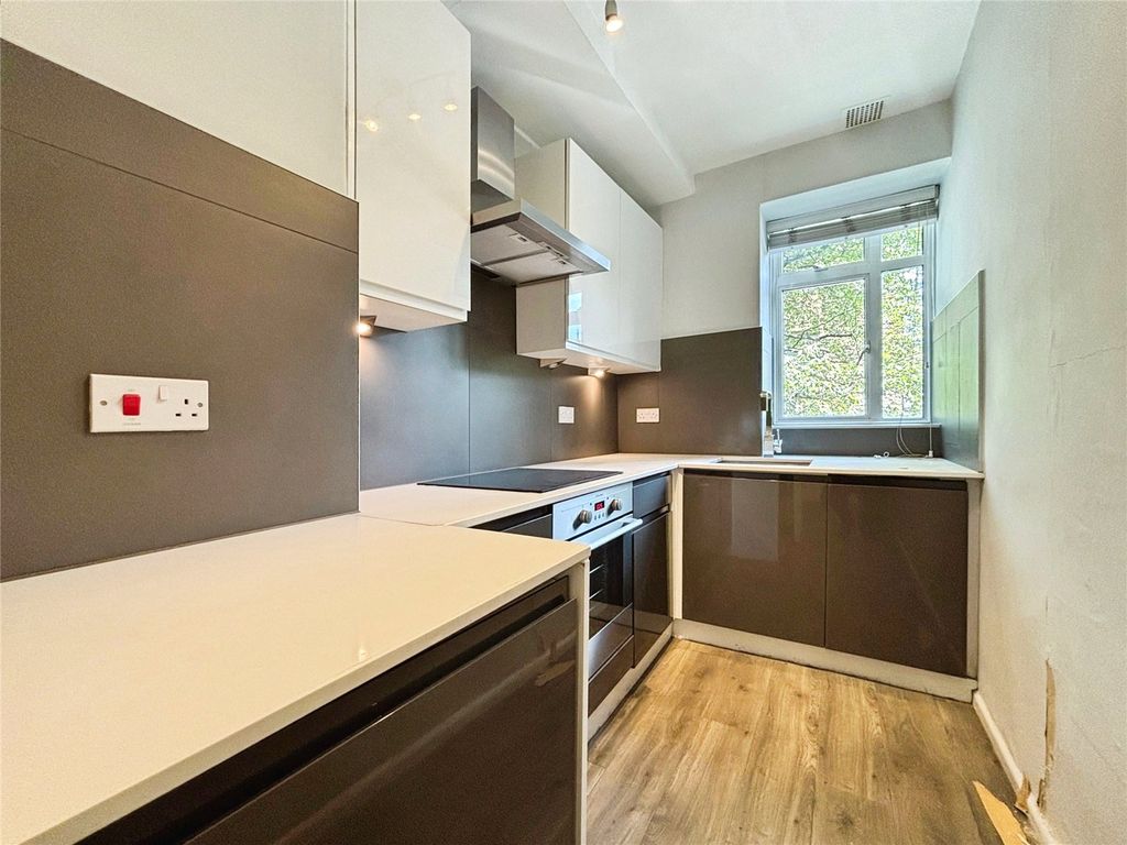 Property photo 3 of 9 Kitchen