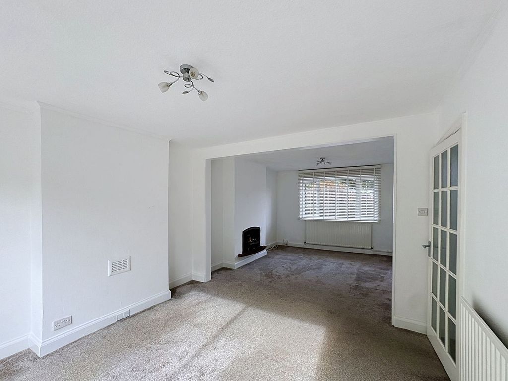 Property photo 2 of 23